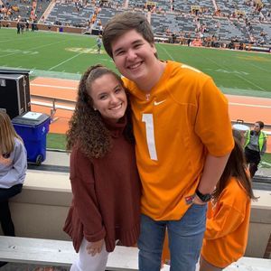 Meet your Posher, Brooke